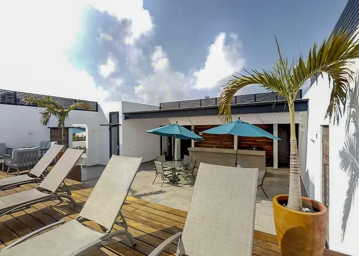 Apartamento Icono Playa Condos, B307 *